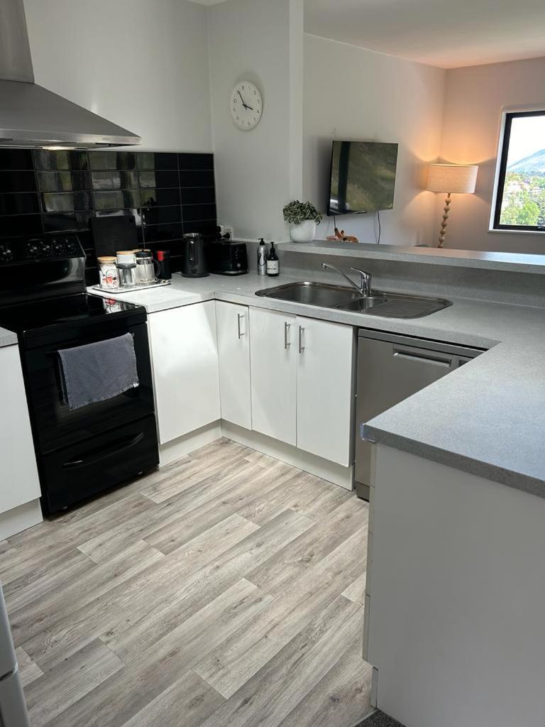 Queenstown Retreat Екстер'єр фото