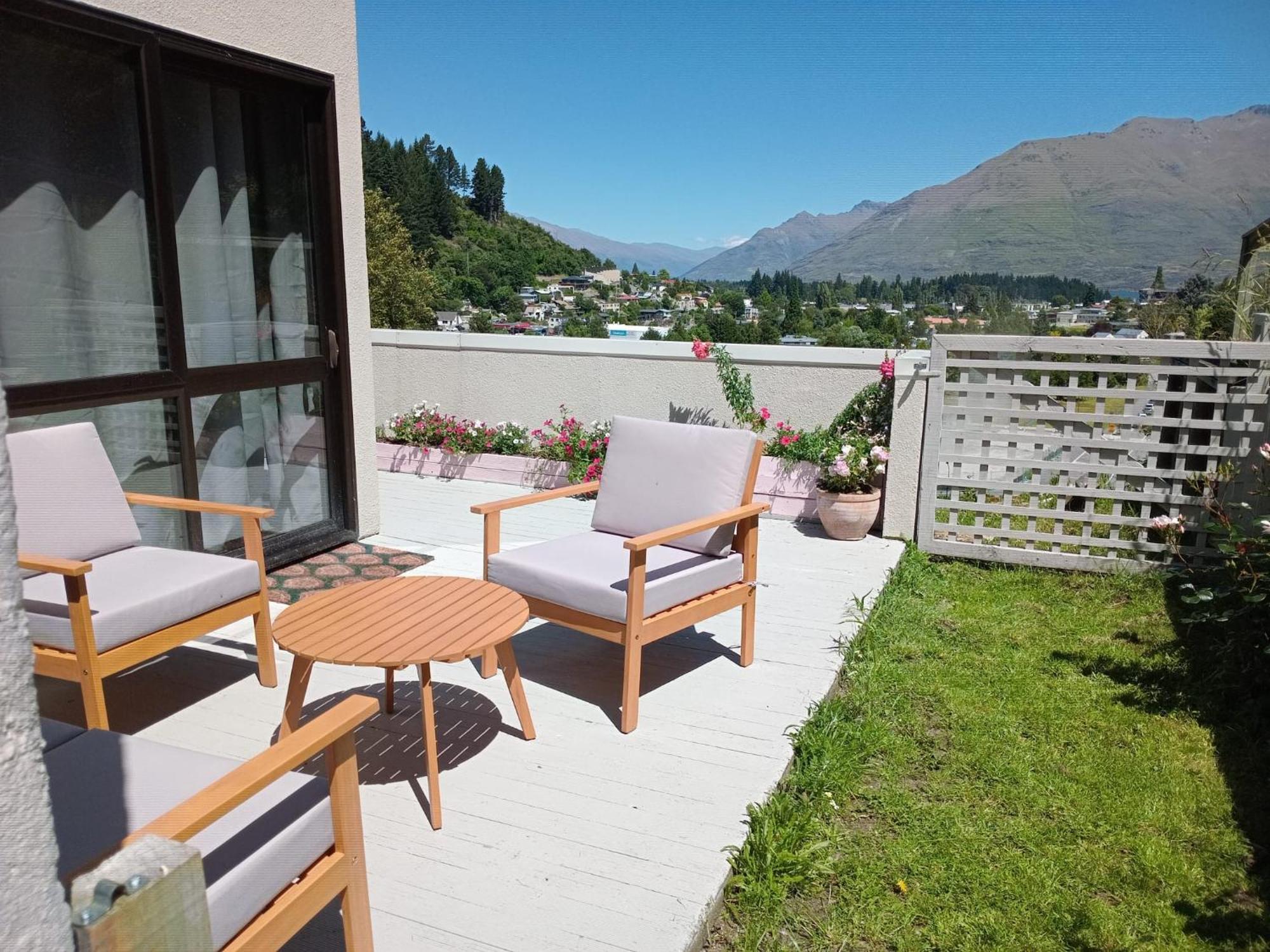 Queenstown Retreat Екстер'єр фото